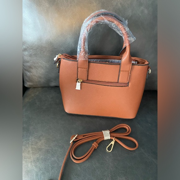 NEVER USED BROWN TOTE - Picture 4 of 4